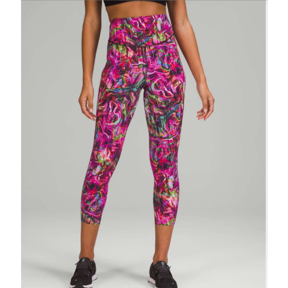 LULULEMON women’s hyper flow pink multi base pace high rise running tight 25”